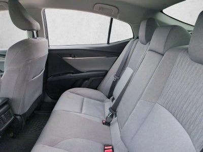 2025 Toyota Camry LE (Natl)