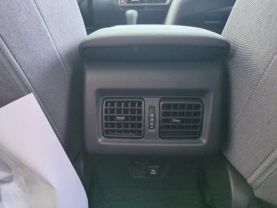 2025 Toyota Camry LE (Natl)