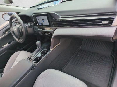 2025 Toyota Camry LE (Natl)