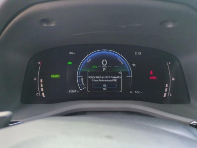2025 Toyota Camry SE (Natl)