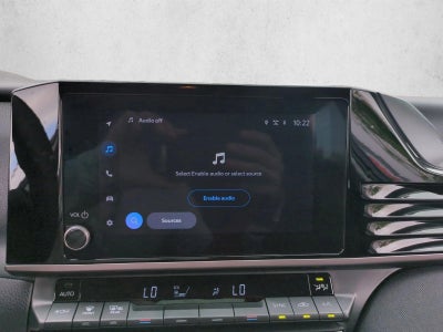 2025 Toyota Camry LE (Natl)