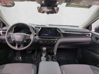 2025 Toyota Camry LE (Natl)