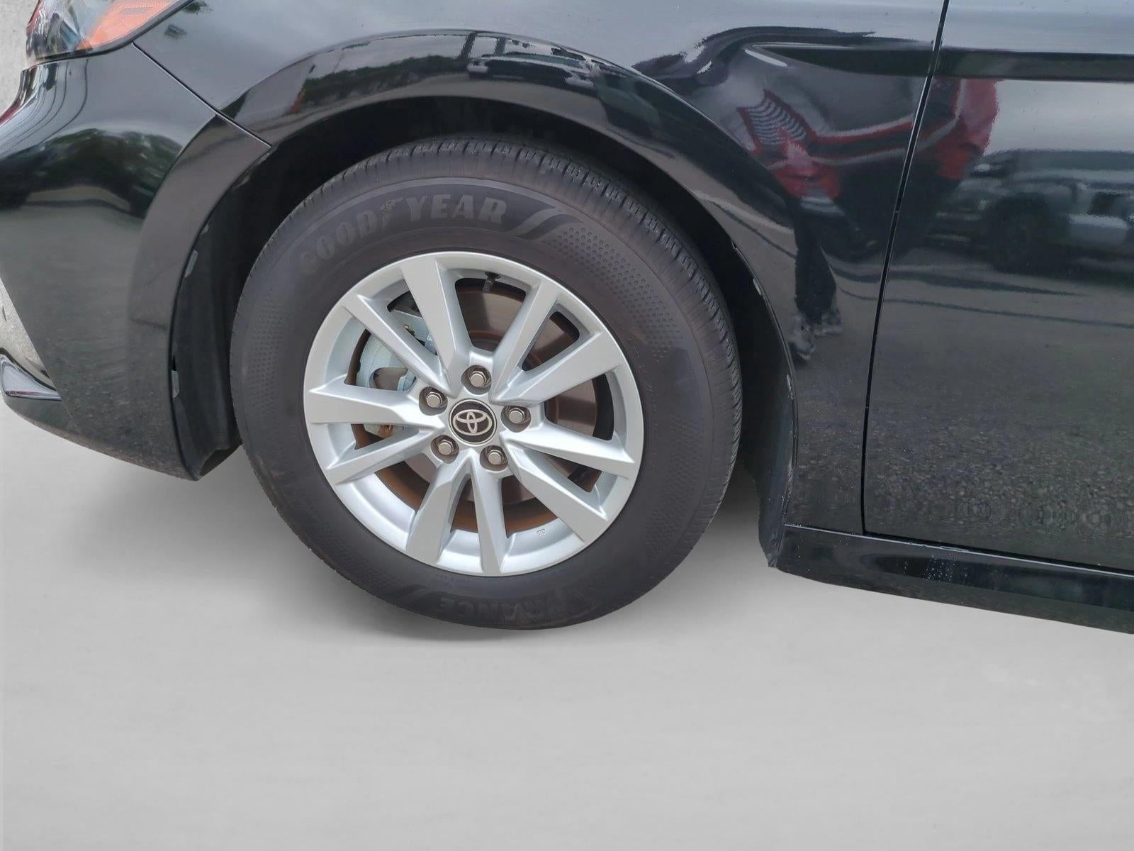 2025 Toyota Camry LE (Natl)