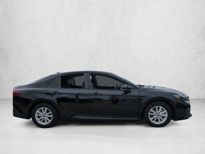 2025 Toyota Camry LE (Natl)