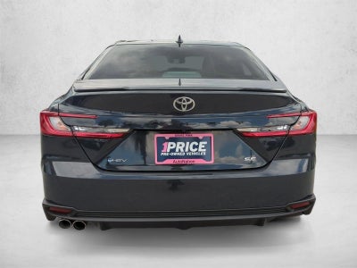 2025 Toyota Camry SE (Natl)