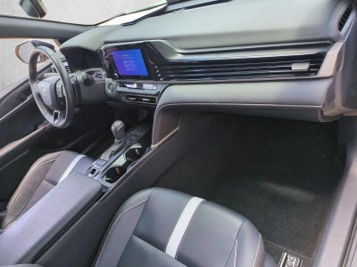 2025 Toyota Camry SE (SE)