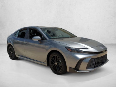2025 Toyota Camry SE (SE)