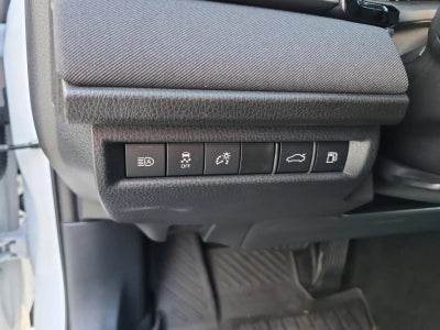 2025 Toyota Camry LE (Natl)
