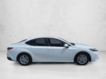 2025 Toyota Camry LE (Natl)