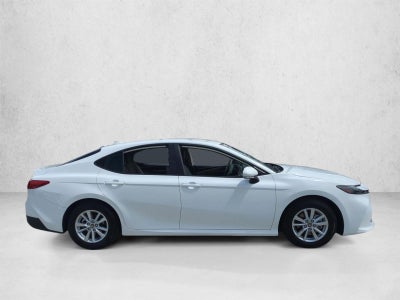2025 Toyota Camry LE (Natl)