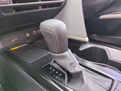 2025 Toyota Camry LE (Natl)