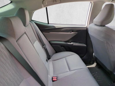 2025 Toyota Camry LE (Natl)