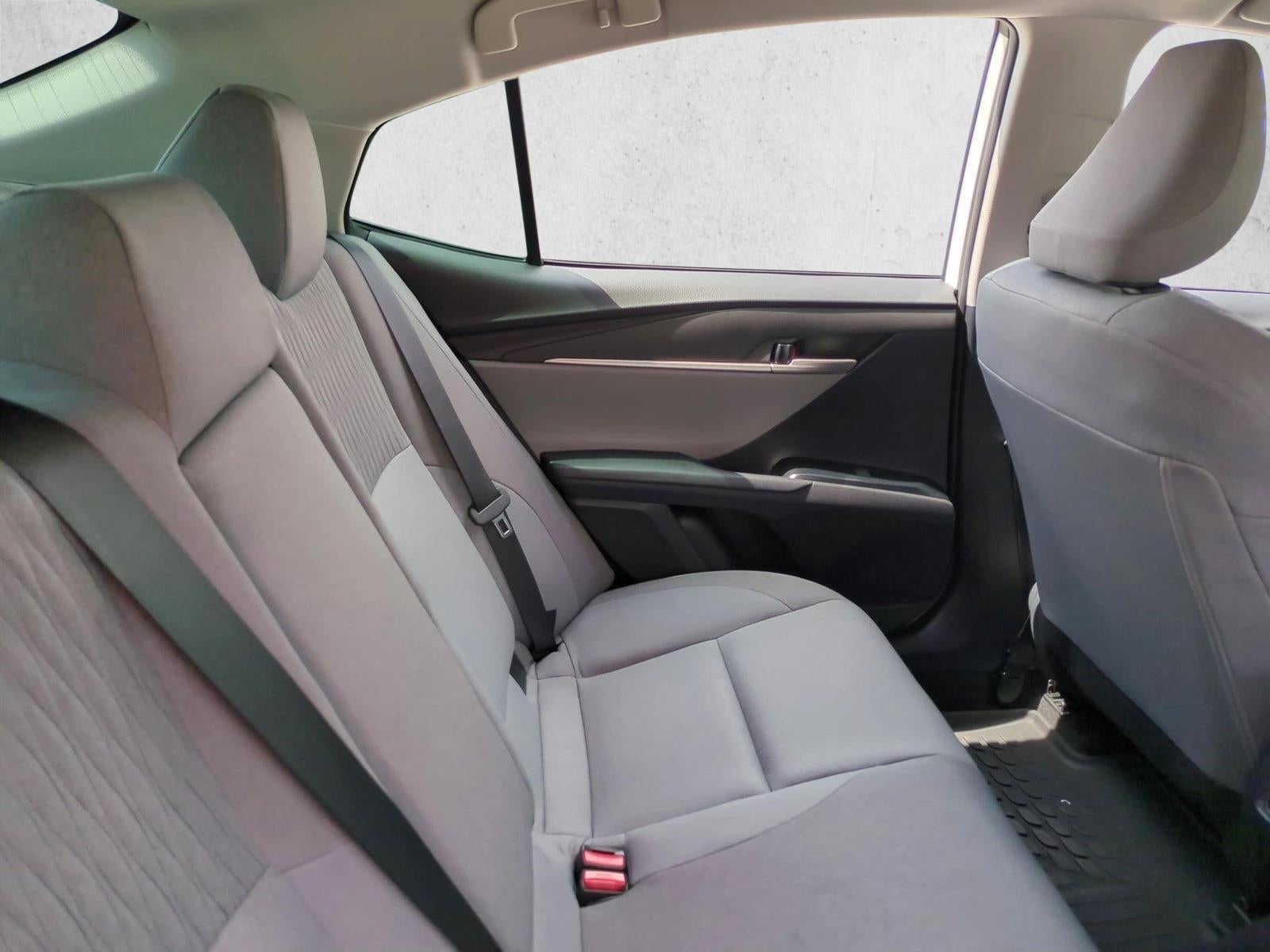 2025 Toyota Camry LE (Natl)
