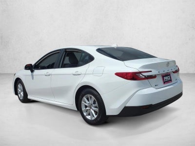 2025 Toyota Camry LE (Natl)