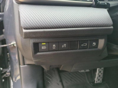 2025 Toyota Camry SE (Natl)