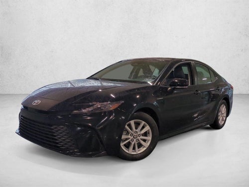 2025 Toyota Camry LE (SE)