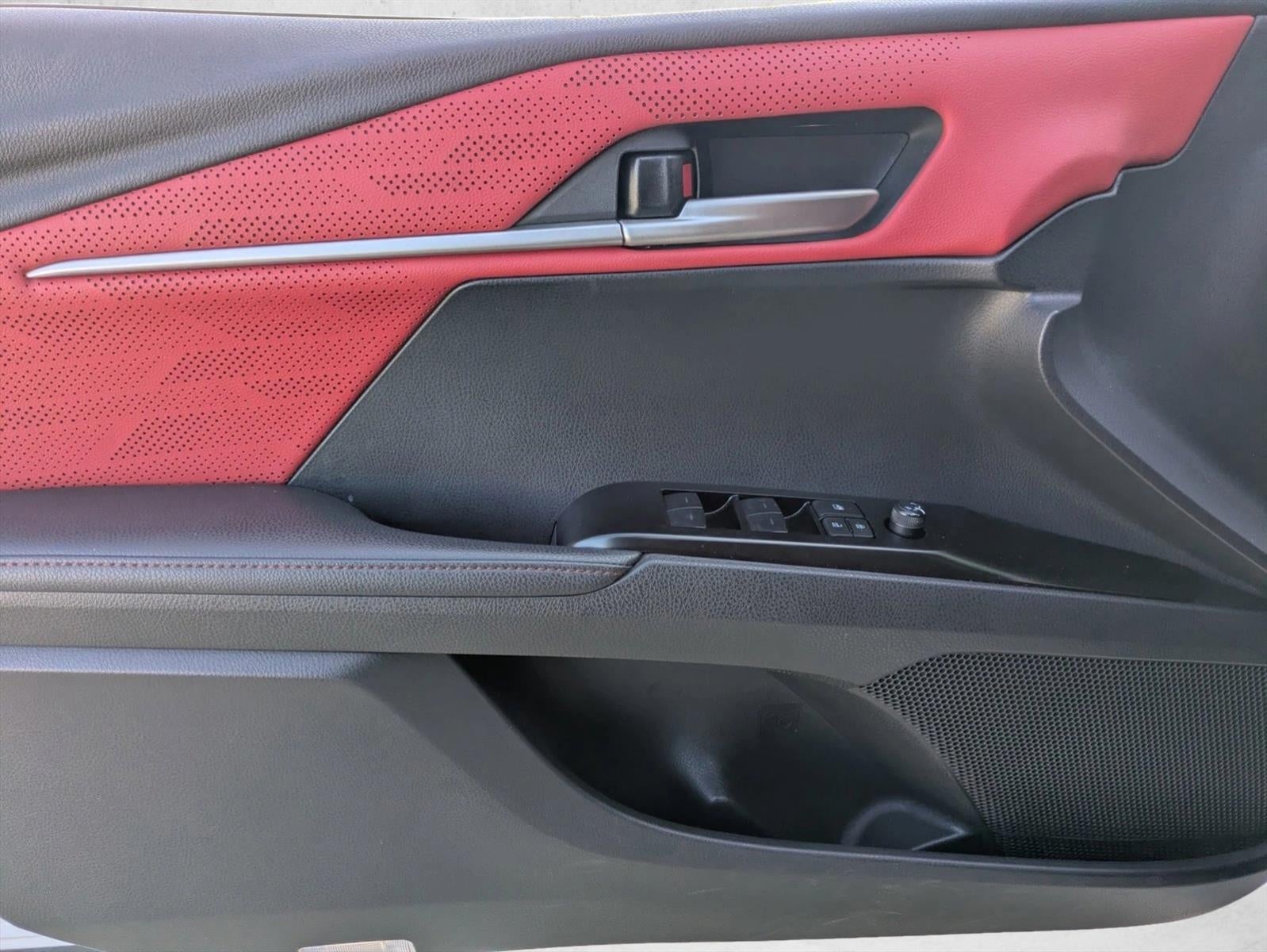 2025 Toyota Camry XSE (Natl)