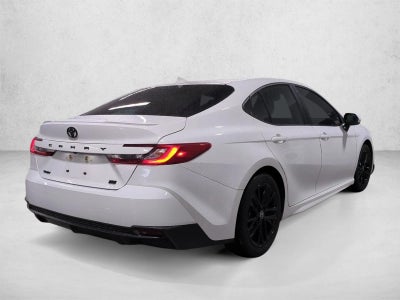 2025 Toyota Camry SE (Natl)