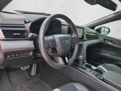 2025 Toyota Camry SE (SE)