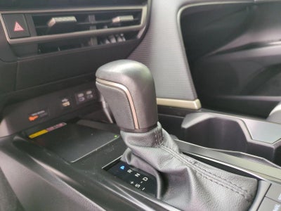 2025 Toyota Camry SE (SE)