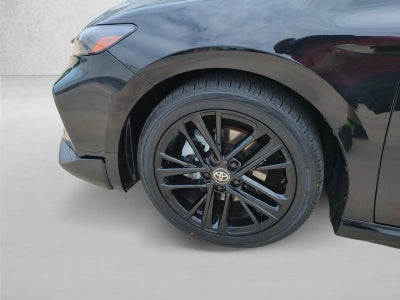 2025 Toyota Camry SE (SE)