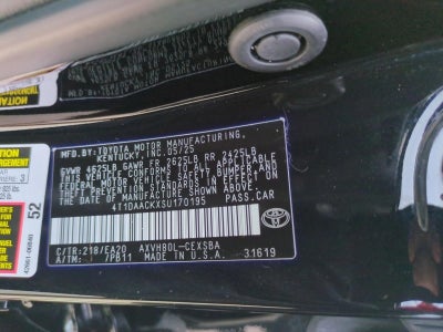2025 Toyota Camry SE (SE)