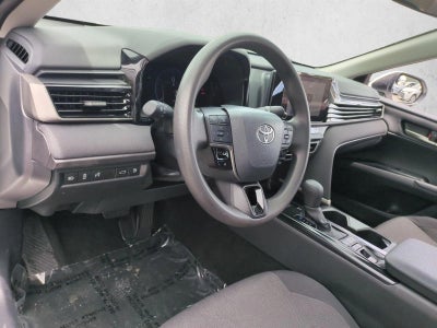 2025 Toyota Camry LE (SE)