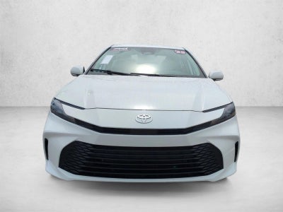 2025 Toyota Camry LE (SE)