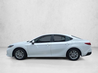 2025 Toyota Camry LE (SE)
