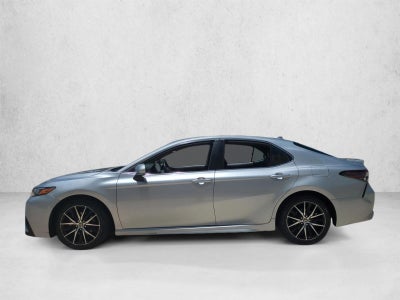 2023 Toyota Camry SE Auto (SE)