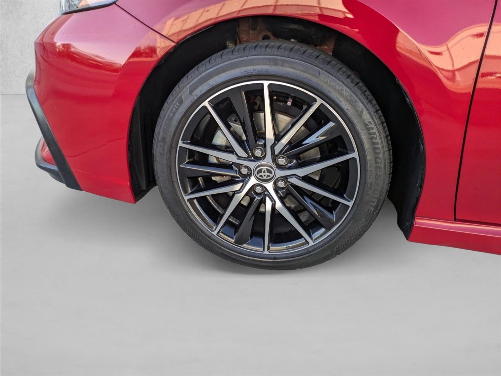 2021 Toyota Camry SE Auto (SE)