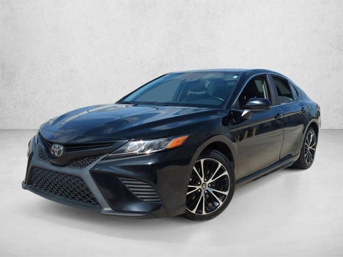 2020 Toyota Camry SE Auto (SE)