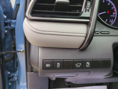 2023 Toyota Camry SE Auto (SE)