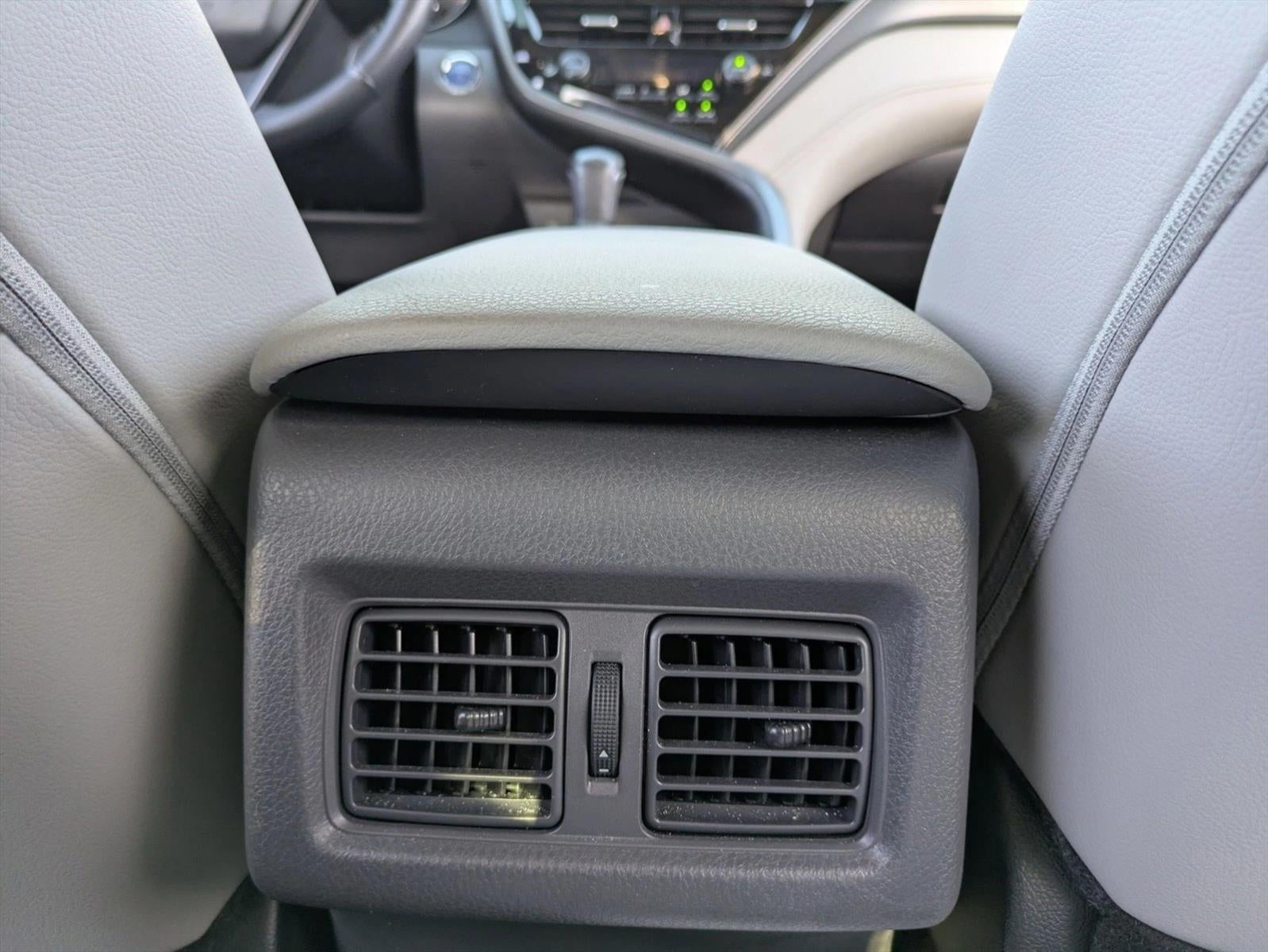 2024 Toyota Camry Hybrid SE CVT (Natl)