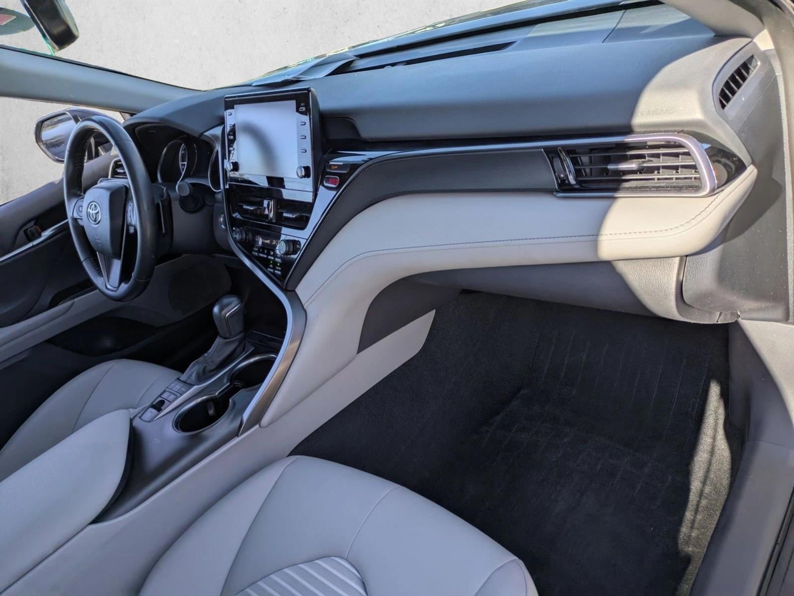 2024 Toyota Camry Hybrid SE CVT (Natl)