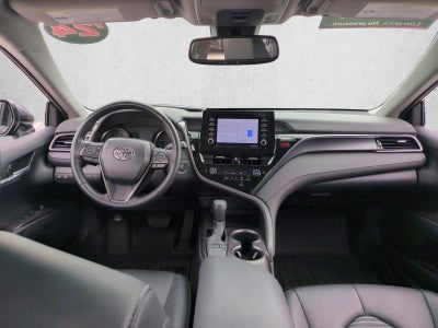 2024 Toyota Camry SE Auto (SE)