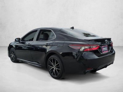 2024 Toyota Camry SE Auto (SE)
