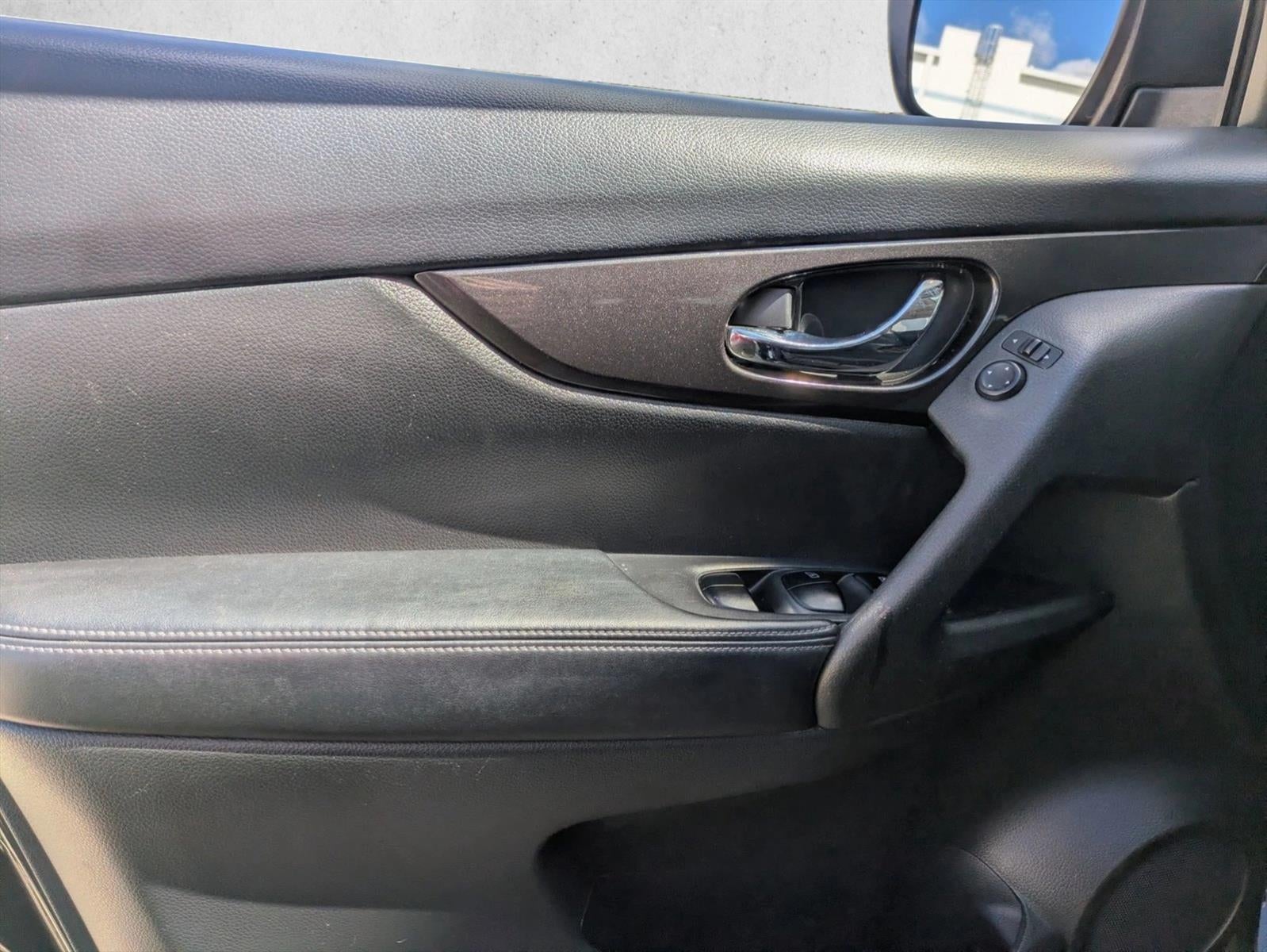 2018 Nissan Rogue FWD S