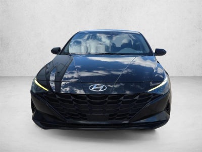2023 Hyundai ELANTRA SEL IVT