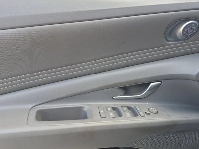 2023 Hyundai ELANTRA SEL IVT