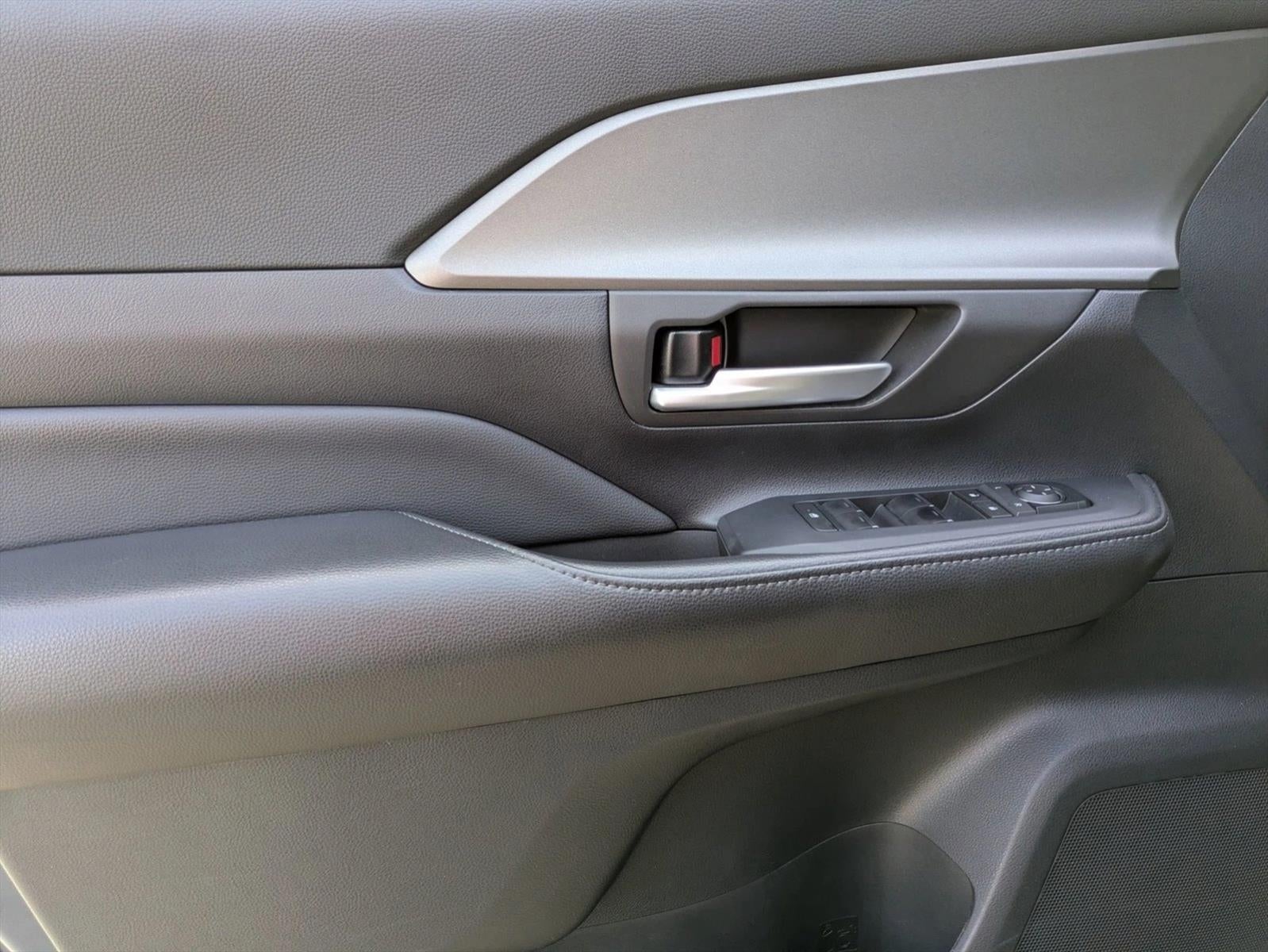 2024 Toyota Grand Highlander XLE FWD (Natl)