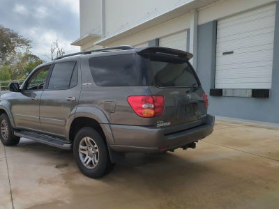 2004 Toyota Sequoia Limited