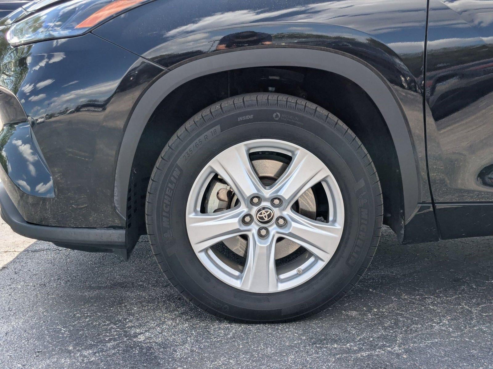 2022 Toyota Highlander L FWD (Natl)