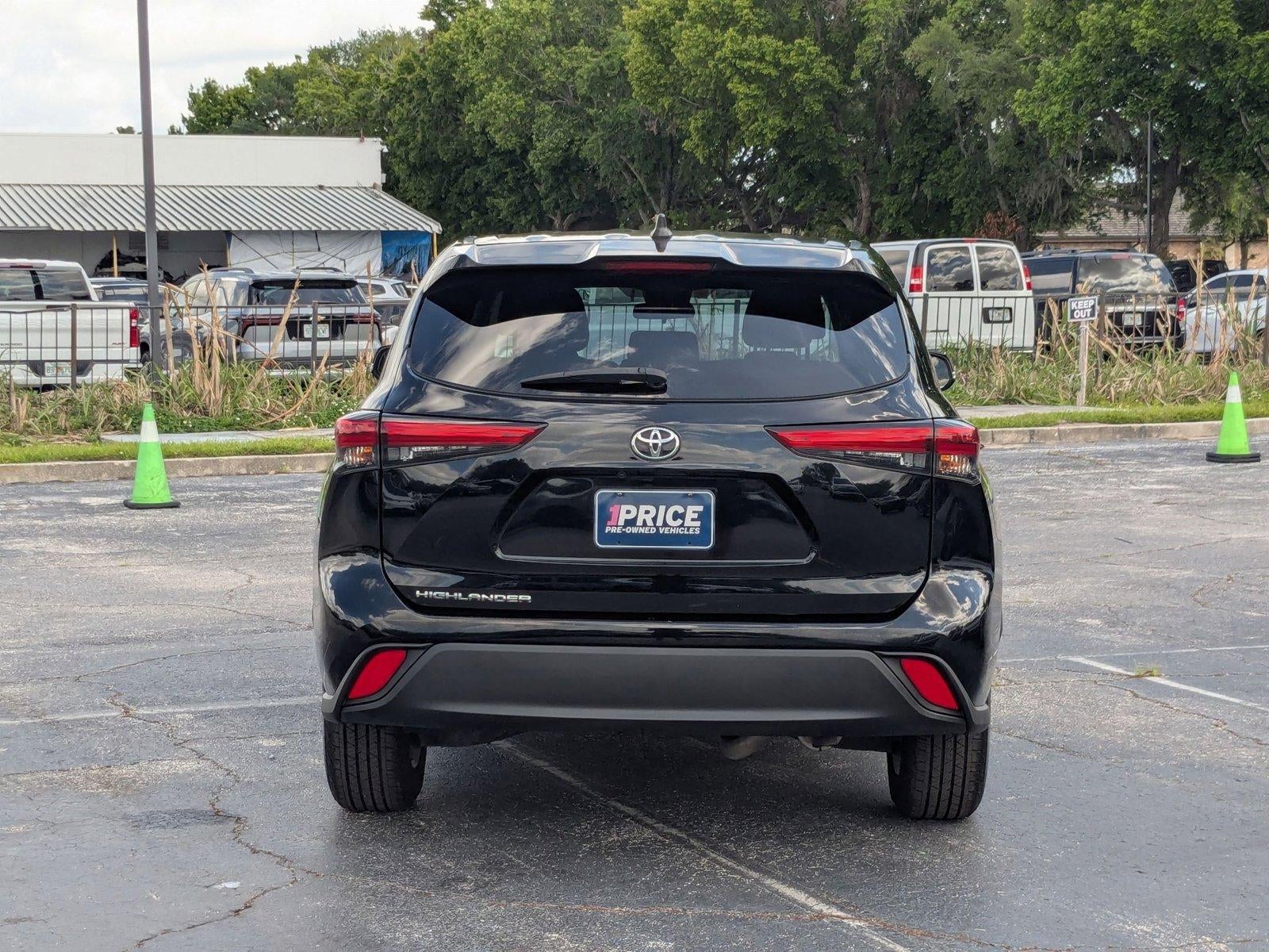2022 Toyota Highlander L FWD (Natl)