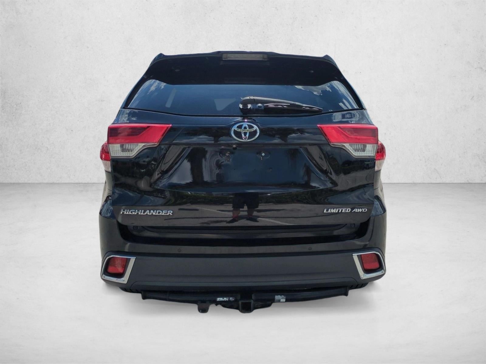 2018 Toyota Highlander Limited Platinum V6 AWD (Natl)