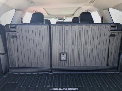 2025 Toyota Highlander Hybrid Platinum AWD (Natl)