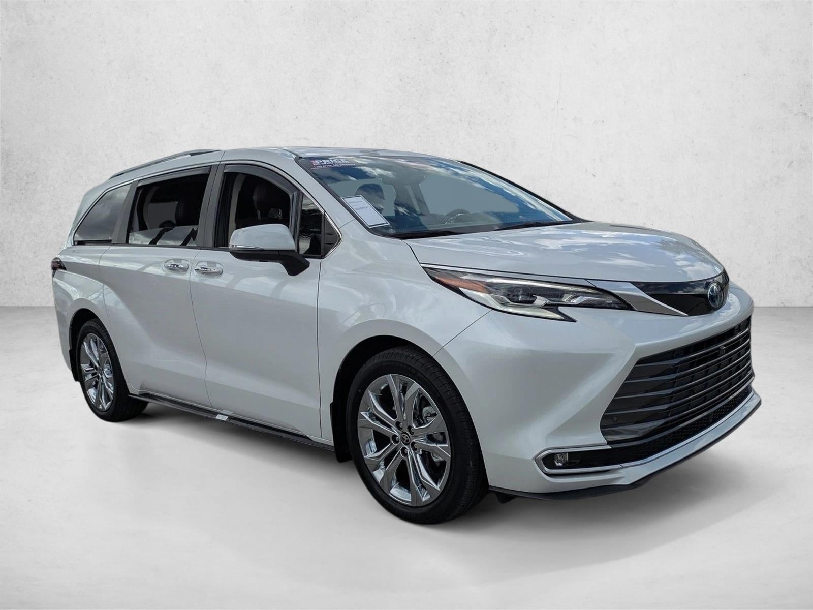 2023 Toyota Sienna Platinum FWD 7-Passenger (Natl)