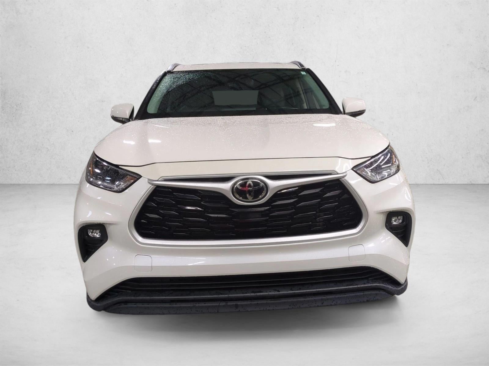 2021 Toyota Highlander XLE FWD (Natl)