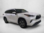 2021 Toyota Highlander XLE FWD (Natl)
