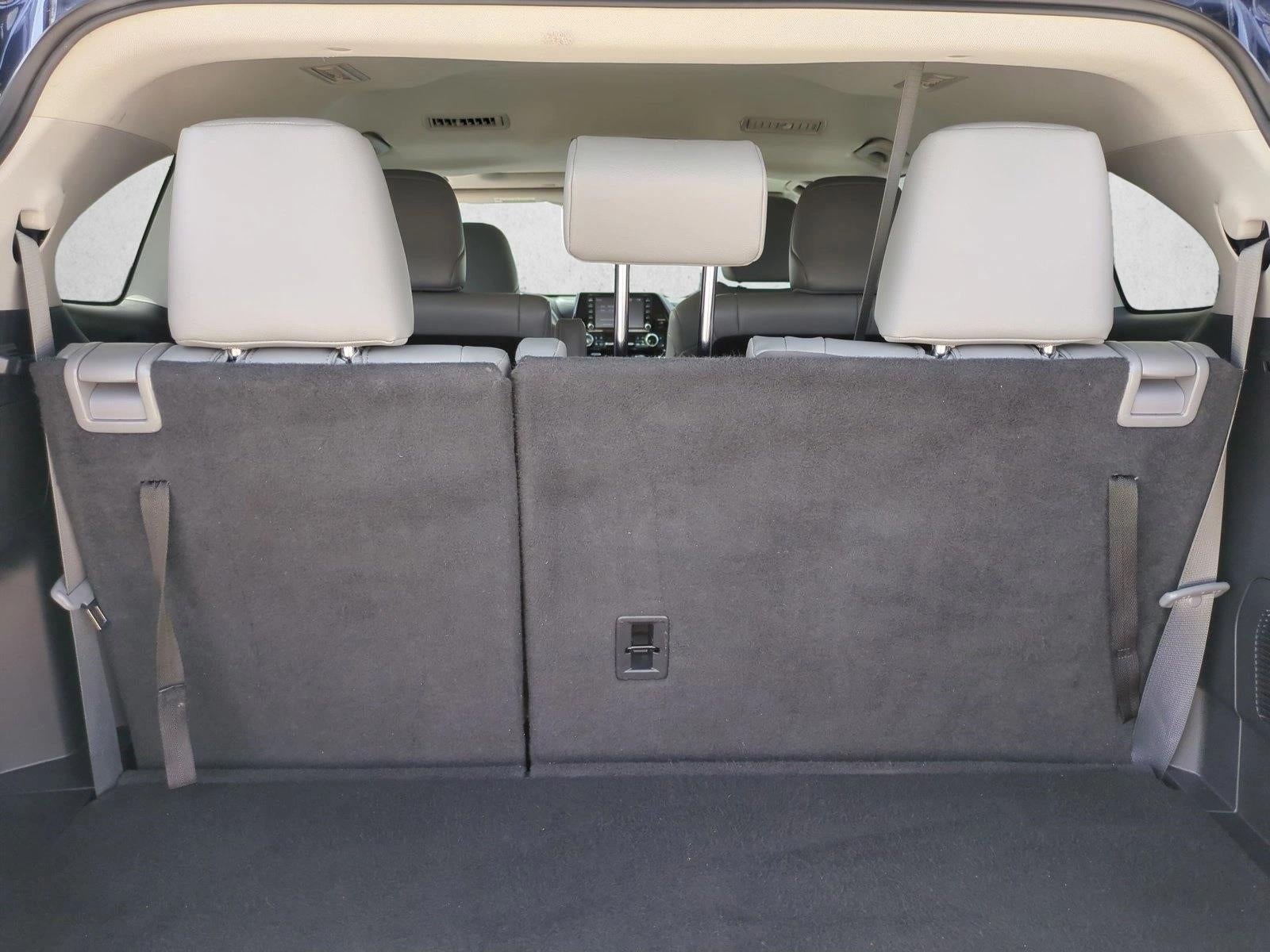 2022 Toyota Highlander XLE FWD (Natl)